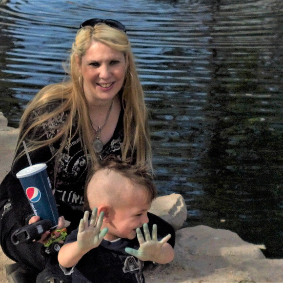 Meet your Posher, Kay - Picture 7 of 8